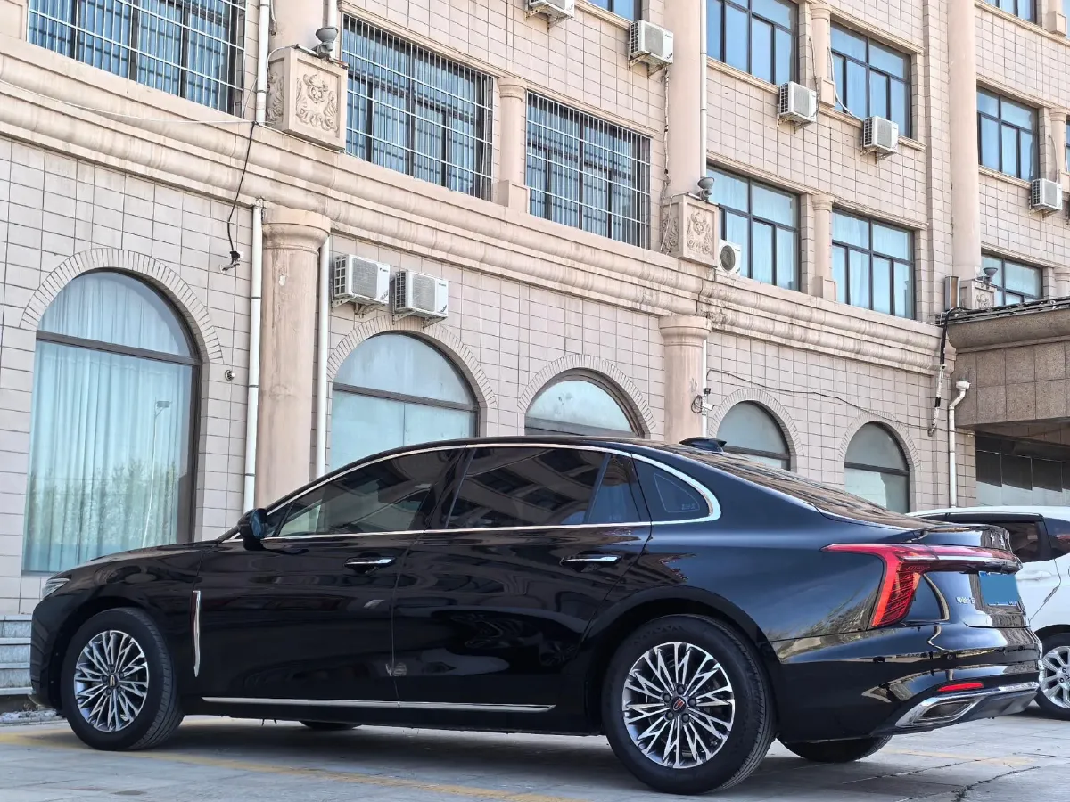 2022 HongQi H5 1.5T 169HP L4 7DCT,autocango,china used car exporter,china ev exporter,chinese used car exporter,chinese used ev exporter