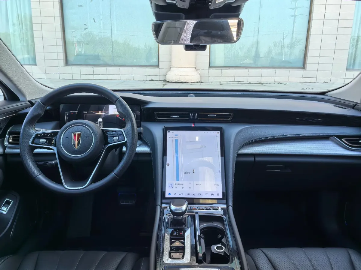 2022 HongQi H5 1.5T 169HP L4 7DCT,autocango,china used car exporter,china ev exporter,chinese used car exporter,chinese used ev exporter