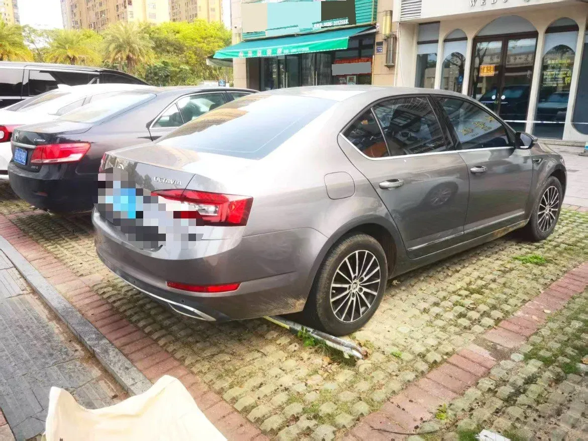 2018 Skoda Octavia 1.6L 110HP L4 6AT,autocango,china used car exporter,china ev exporter,chinese used car exporter,chinese used ev exporter