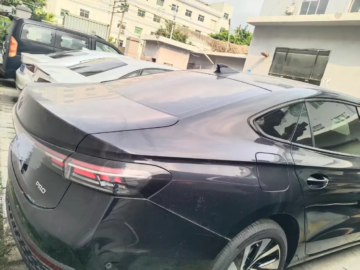 2025 Volkswagen Passat 2.0T 220HP L4 7DCT,autocango,china used car exporter,china ev exporter,chinese used car exporter,chinese used ev exporter