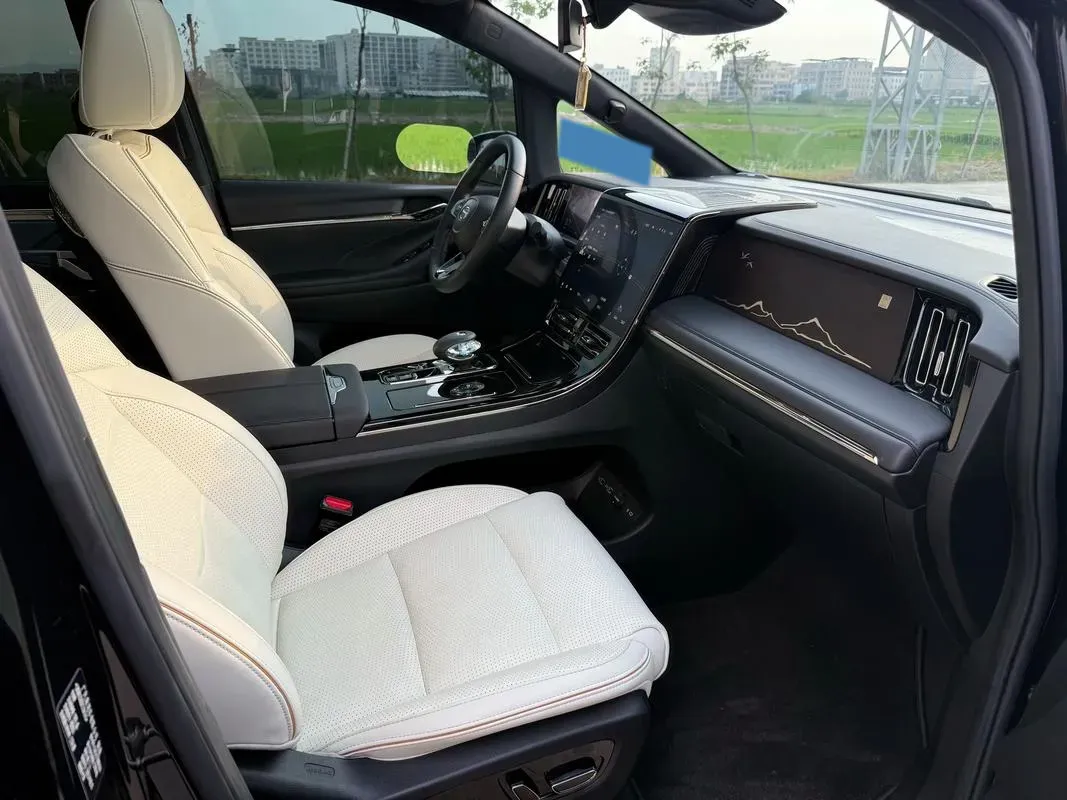 2023 GAC Trumpchi M8 2.0T 252HP L4 8AT,autocango,china used car exporter,china ev exporter,chinese used car exporter,chinese used ev exporter