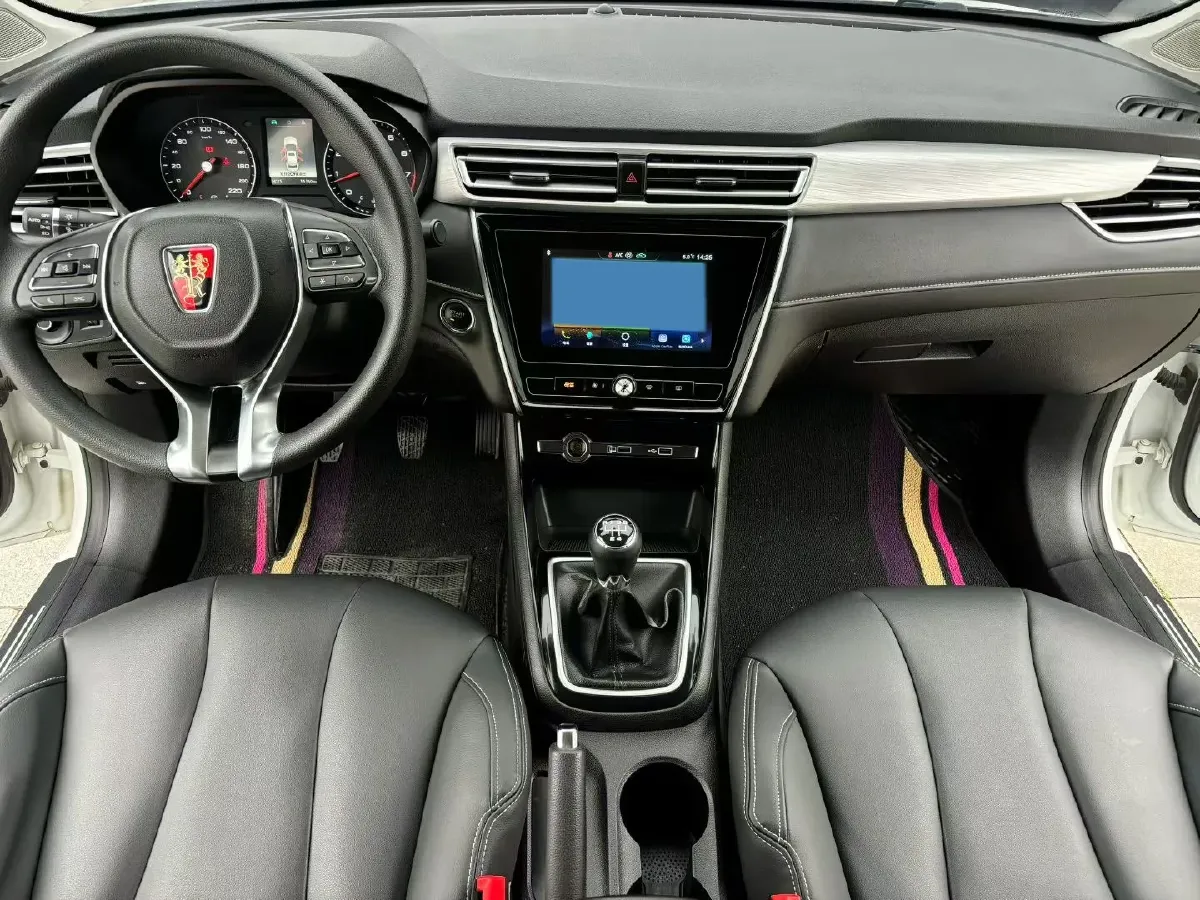 2020 Roewe i5 1.5L 120HP L4 5MT,autocango,china used car exporter,china ev exporter,chinese used car exporter,chinese used ev exporter