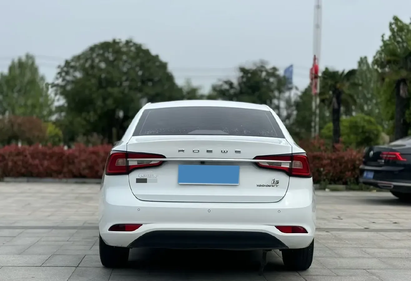 2020 Roewe i5 1.5L 120HP L4 5MT,autocango,china used car exporter,china ev exporter,chinese used car exporter,chinese used ev exporter