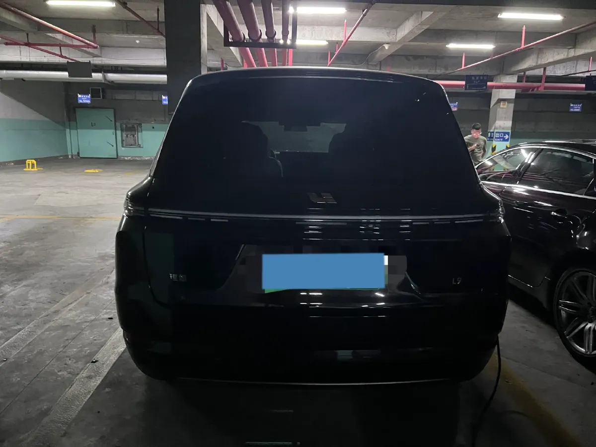 2022 Li L9 Range Extended 154HP REEV 42.6KWH,autocango,china used car exporter,china ev exporter,chinese used car exporter,chinese used ev exporter