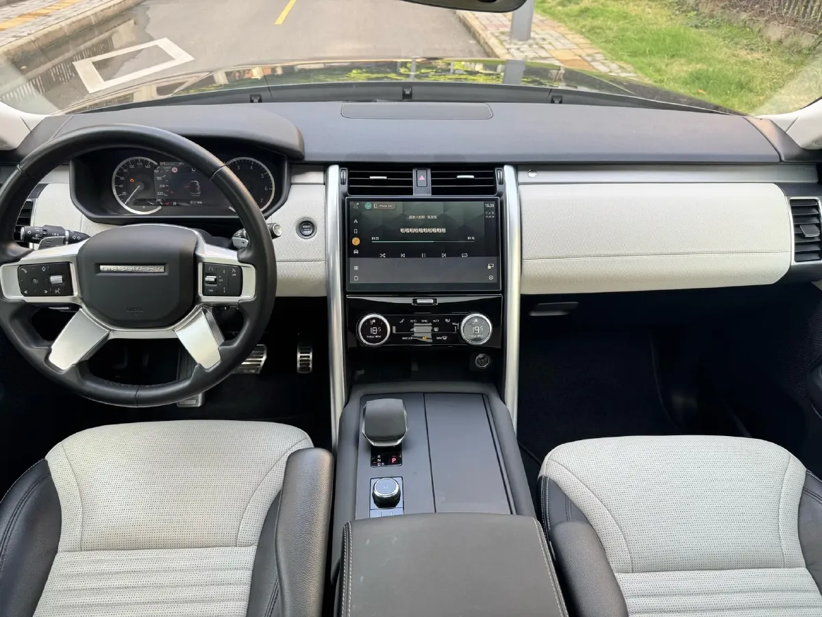 2021 Land Rover Discovery 3.0T 360HP L6 8AT,autocango,china used car exporter,china ev exporter,chinese used car exporter,chinese used ev exporter