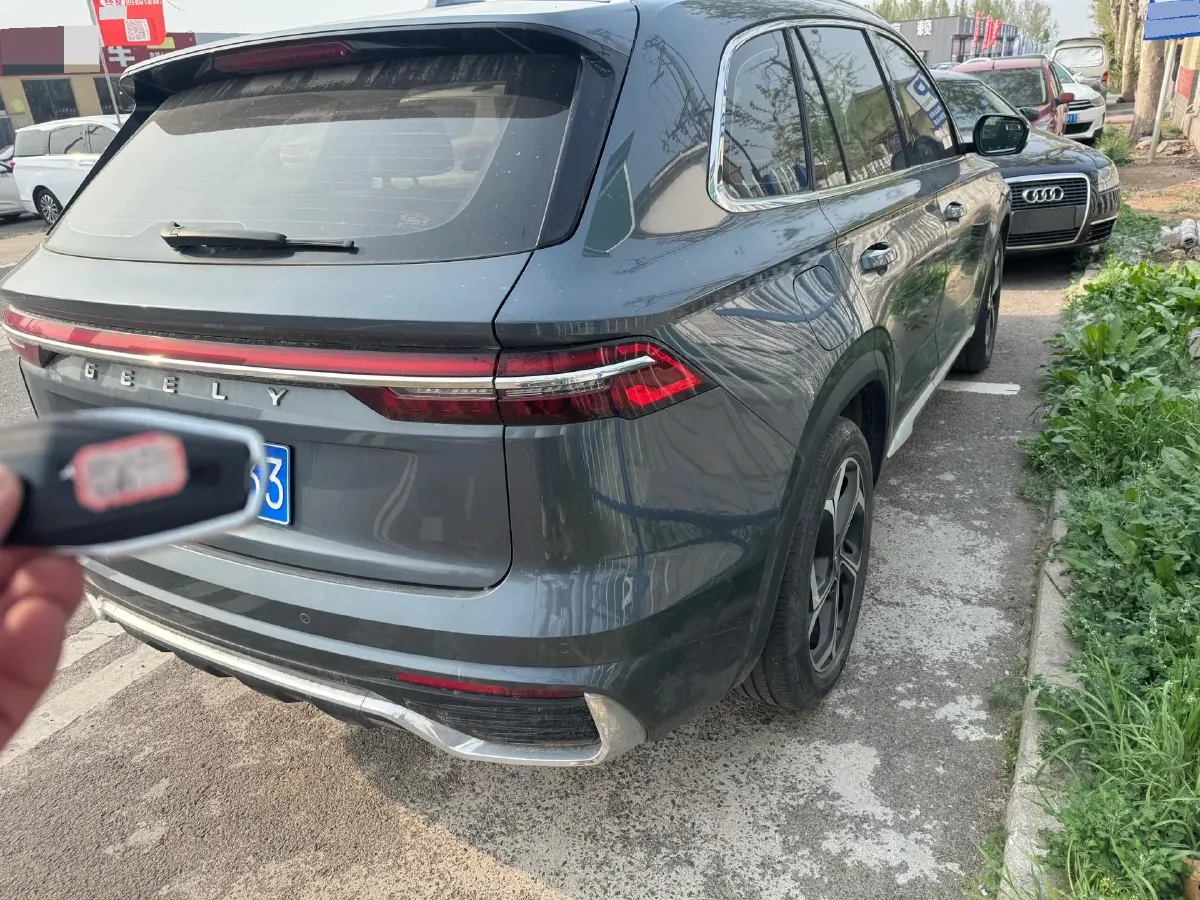 2021 Geely Monjaro 2.0T 218HP L4 7DCT,autocango,china used car exporter,china ev exporter,chinese used car exporter,chinese used ev exporter