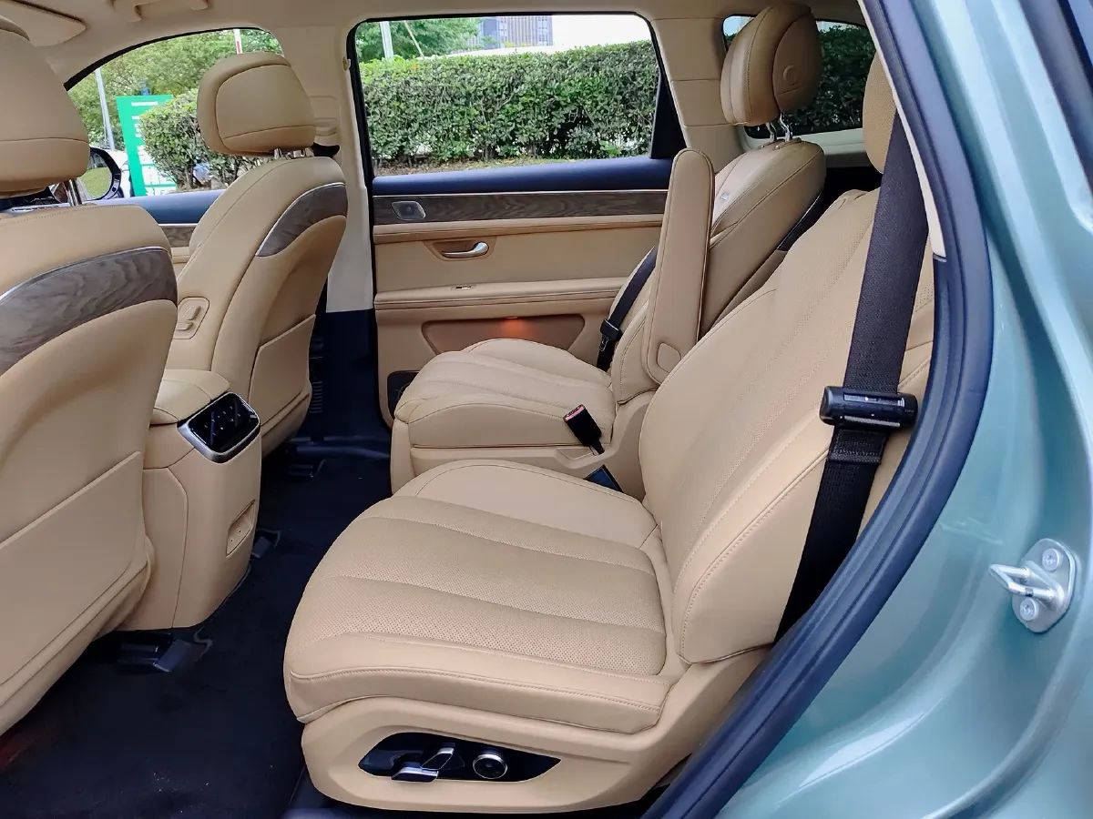 2022 Infiniti Q50L 2.0T 211HP L4 7AT,autocango,china used car exporter,china ev exporter,chinese used car exporter,chinese used ev exporter