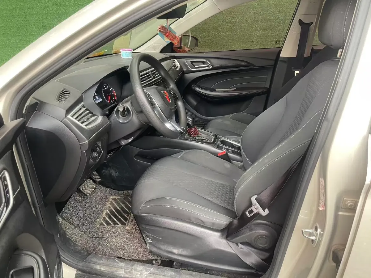 2019 Roewe i5 1.5L 120HP L4 CVT,autocango,china used car exporter,china ev exporter,chinese used car exporter,chinese used ev exporter