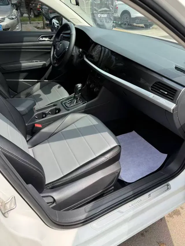 2021 Volkswagen Lavida 1.4T 150HP L4 7DCT,autocango,china used car exporter,china ev exporter,chinese used car exporter,chinese used ev exporter