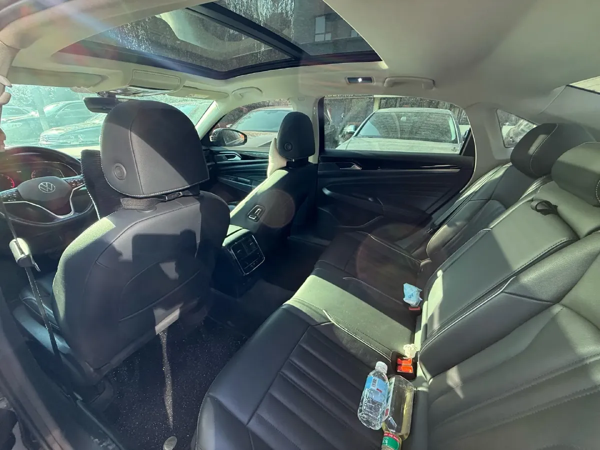 2023 Volkswagen Passat 2.0T 186HP L4 7DCT,autocango,china used car exporter,china ev exporter,chinese used car exporter,chinese used ev exporter