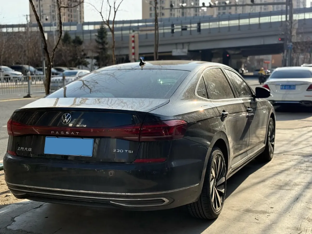 2023 Volkswagen Passat 2.0T 186HP L4 7DCT,autocango,china used car exporter,china ev exporter,chinese used car exporter,chinese used ev exporter