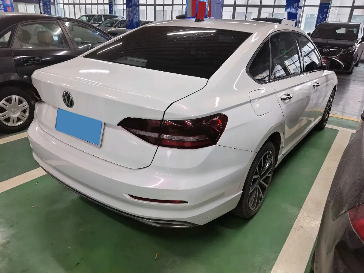 2022 Volkswagen T-Roc 1.4T 150HP L4 7DCT,autocango,china used car exporter,china ev exporter,chinese used car exporter,chinese used ev exporter