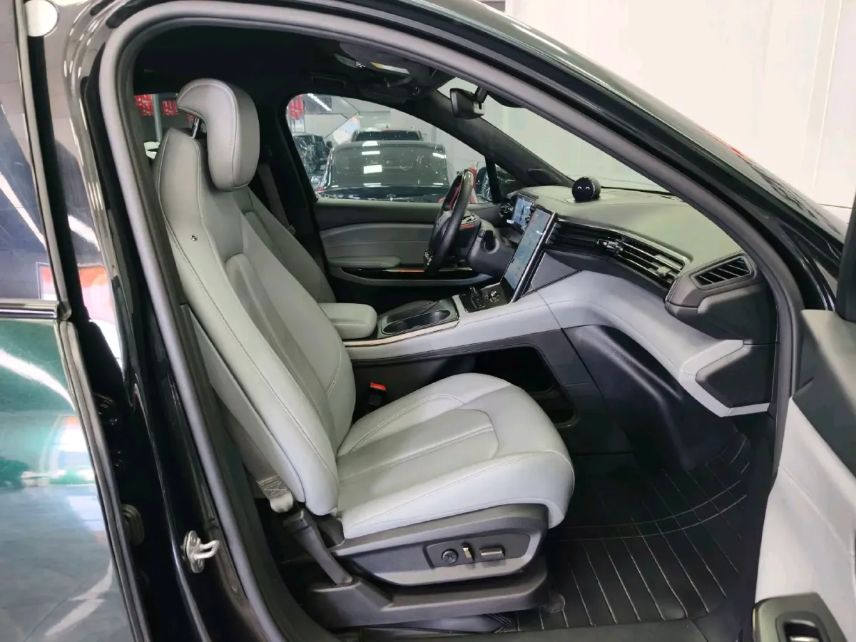 2020 NIO ES6 BEV 100KWH,autocango,china used car exporter,china ev exporter,chinese used car exporter,chinese used ev exporter