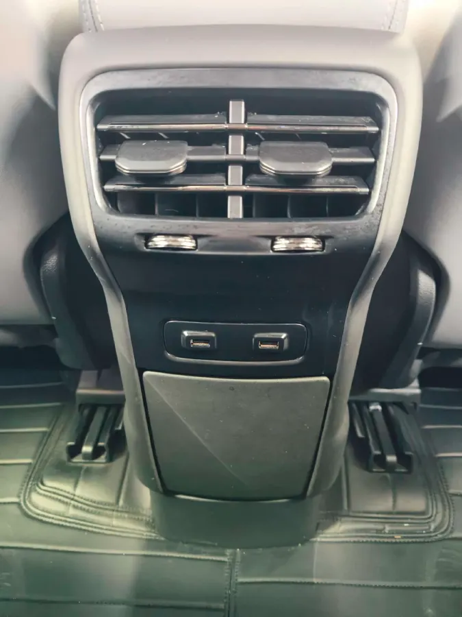 2020 NIO ES6 BEV 100KWH,autocango,china used car exporter,china ev exporter,chinese used car exporter,chinese used ev exporter