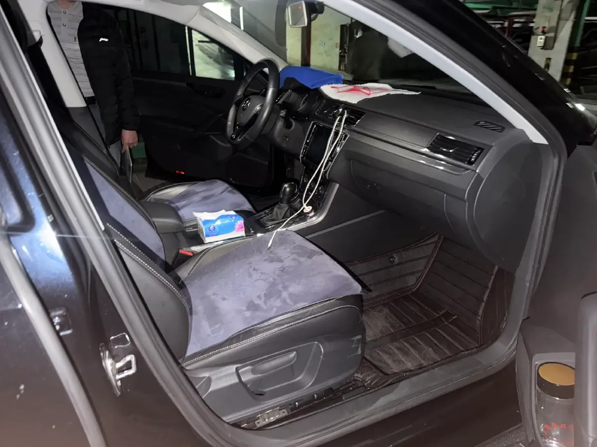 2017 Volkswagen Passat 1.4T 150HP L4 7DCT,autocango,china used car exporter,china ev exporter,chinese used car exporter,chinese used ev exporter