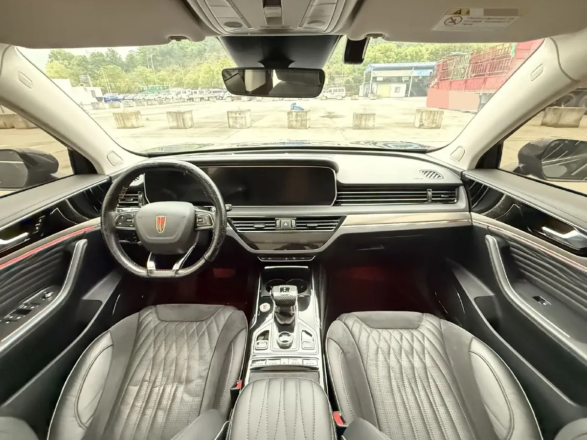 2022 HongQi HS5 2.0T 224HP L4 6AT,autocango,china used car exporter,china ev exporter,chinese used car exporter,chinese used ev exporter