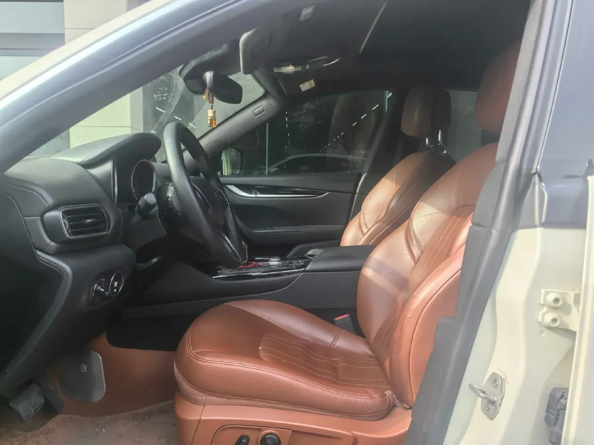 2018 Jaguar XJ 3.0T 340HP V6 8AT,autocango,china used car exporter,china ev exporter,chinese used car exporter,chinese used ev exporter