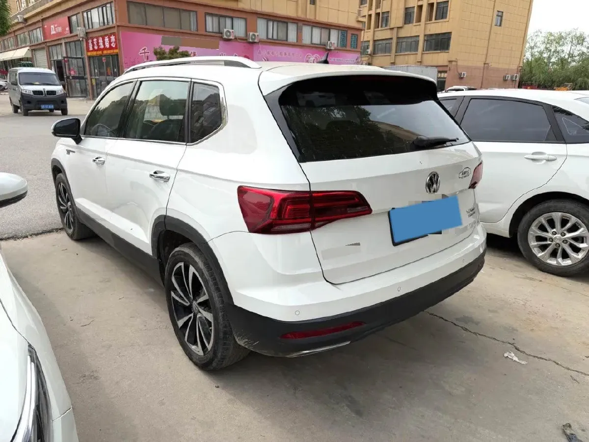 2019 MINI MINI 1.5T 102HP L3 7DCT,autocango,china used car exporter,china ev exporter,chinese used car exporter,chinese used ev exporter
