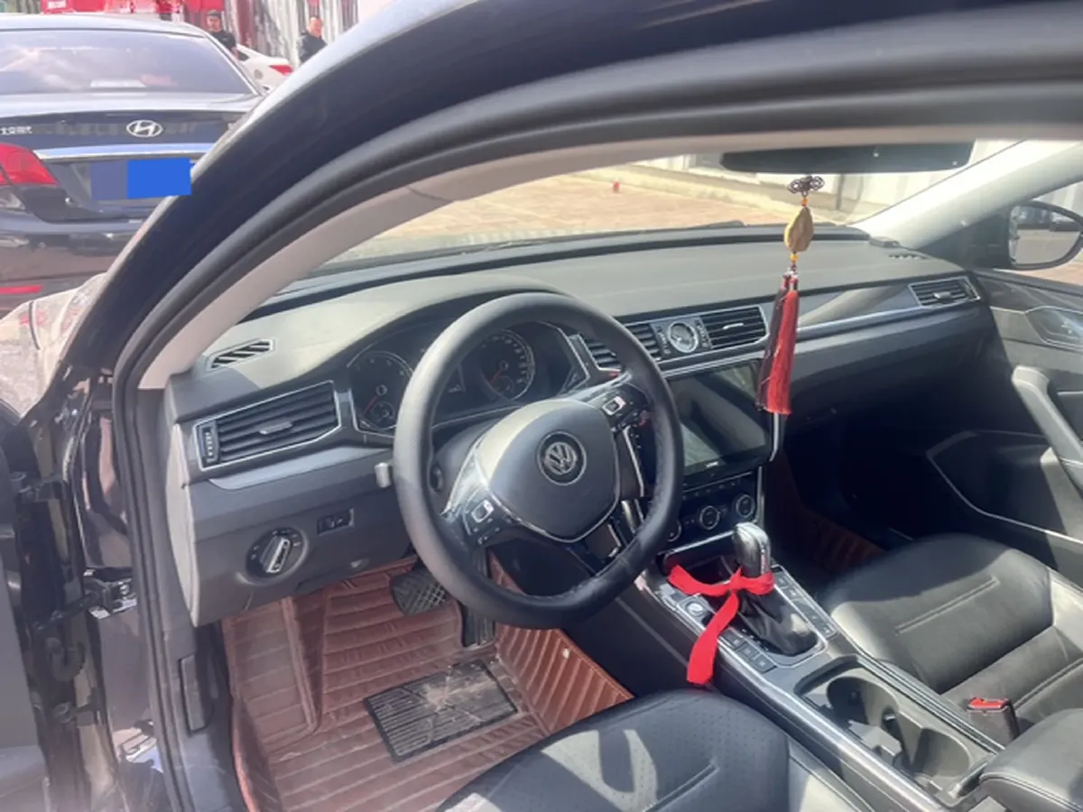 2017 Volkswagen Passat 1.8T 180HP L4 7DCT,autocango,china used car exporter,china ev exporter,chinese used car exporter,chinese used ev exporter