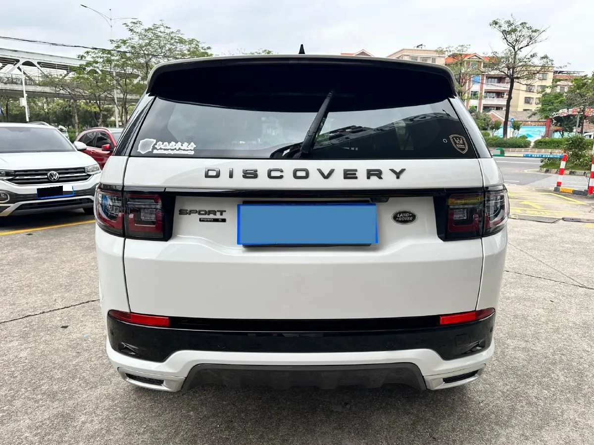 2020 Land Rover Discovery Sport 2.0T 249HP L4 9AT,autocango,china used car exporter,china ev exporter,chinese used car exporter,chinese used ev exporter