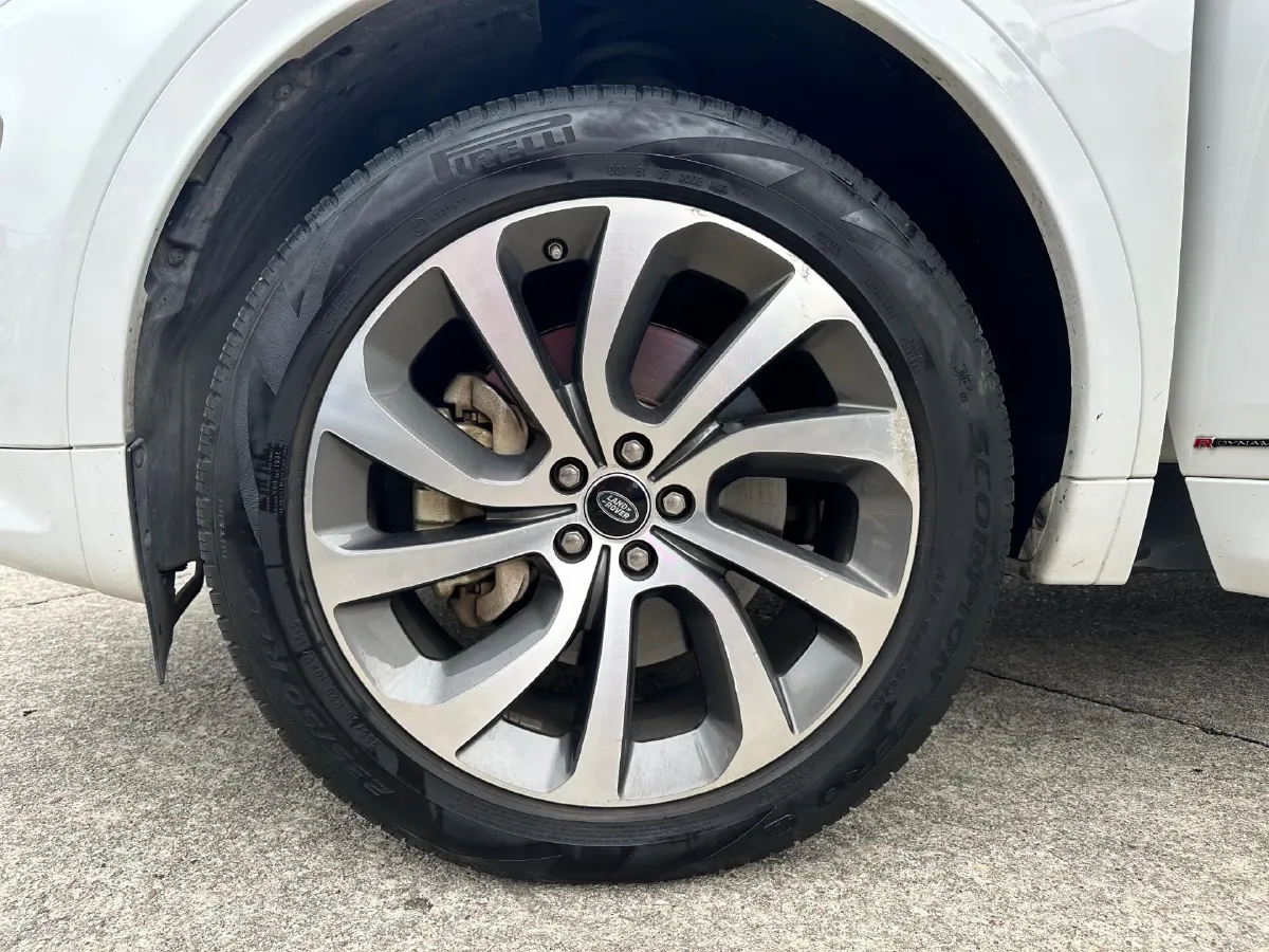 2020 Land Rover Discovery Sport 2.0T 249HP L4 9AT,autocango,china used car exporter,china ev exporter,chinese used car exporter,chinese used ev exporter