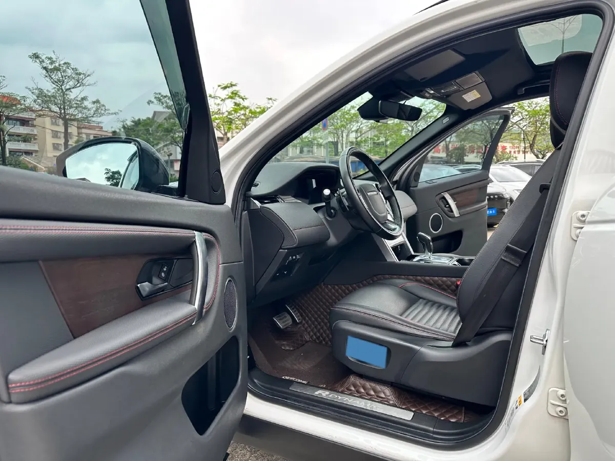 2020 Land Rover Discovery Sport 2.0T 249HP L4 9AT,autocango,china used car exporter,china ev exporter,chinese used car exporter,chinese used ev exporter