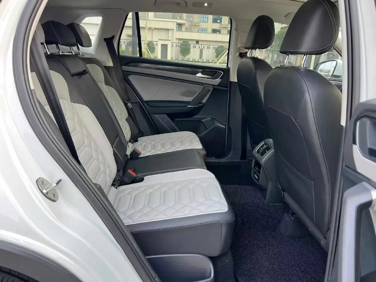 2023 Volkswagen Tayron 1.5T 160HP L4 7DCT,autocango,china used car exporter,china ev exporter,chinese used car exporter,chinese used ev exporter