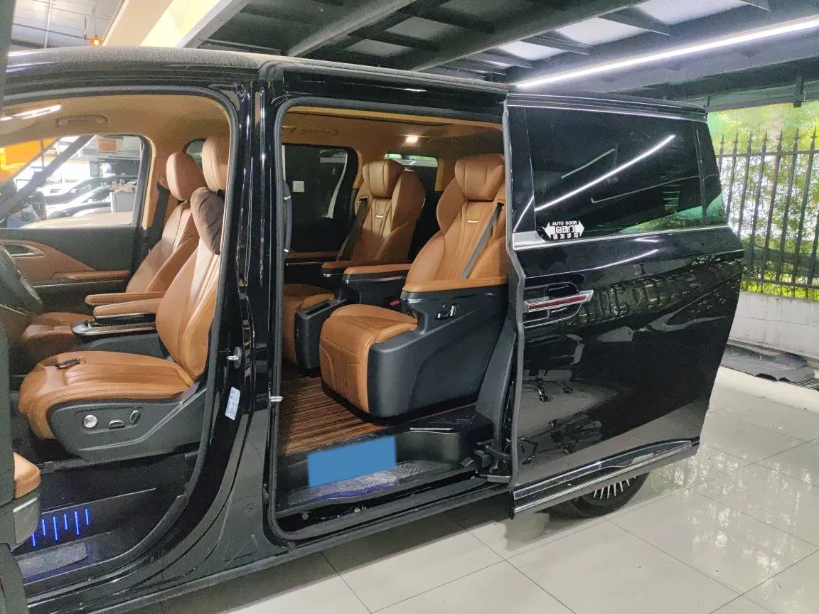 2023 HongQi HQ9 2.0T 252HP L4 8AT,autocango,china used car exporter,china ev exporter,chinese used car exporter,chinese used ev exporter