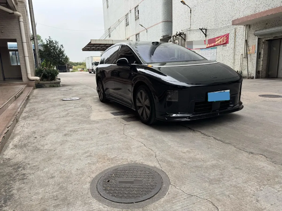 2025 Li i8 BEV,autocango,china used car exporter,china ev exporter,chinese used car exporter,chinese used ev exporter