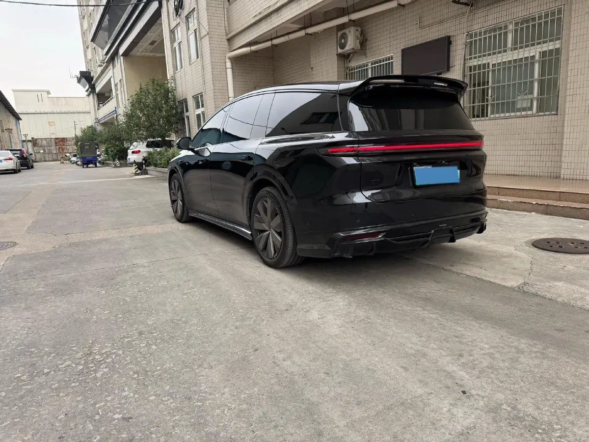 2025 Li i8 BEV,autocango,china used car exporter,china ev exporter,chinese used car exporter,chinese used ev exporter