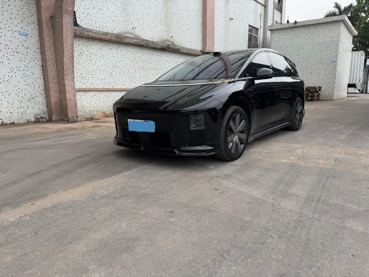 2025 Li i8 BEV,autocango,china used car exporter,china ev exporter,chinese used car exporter,chinese used ev exporter