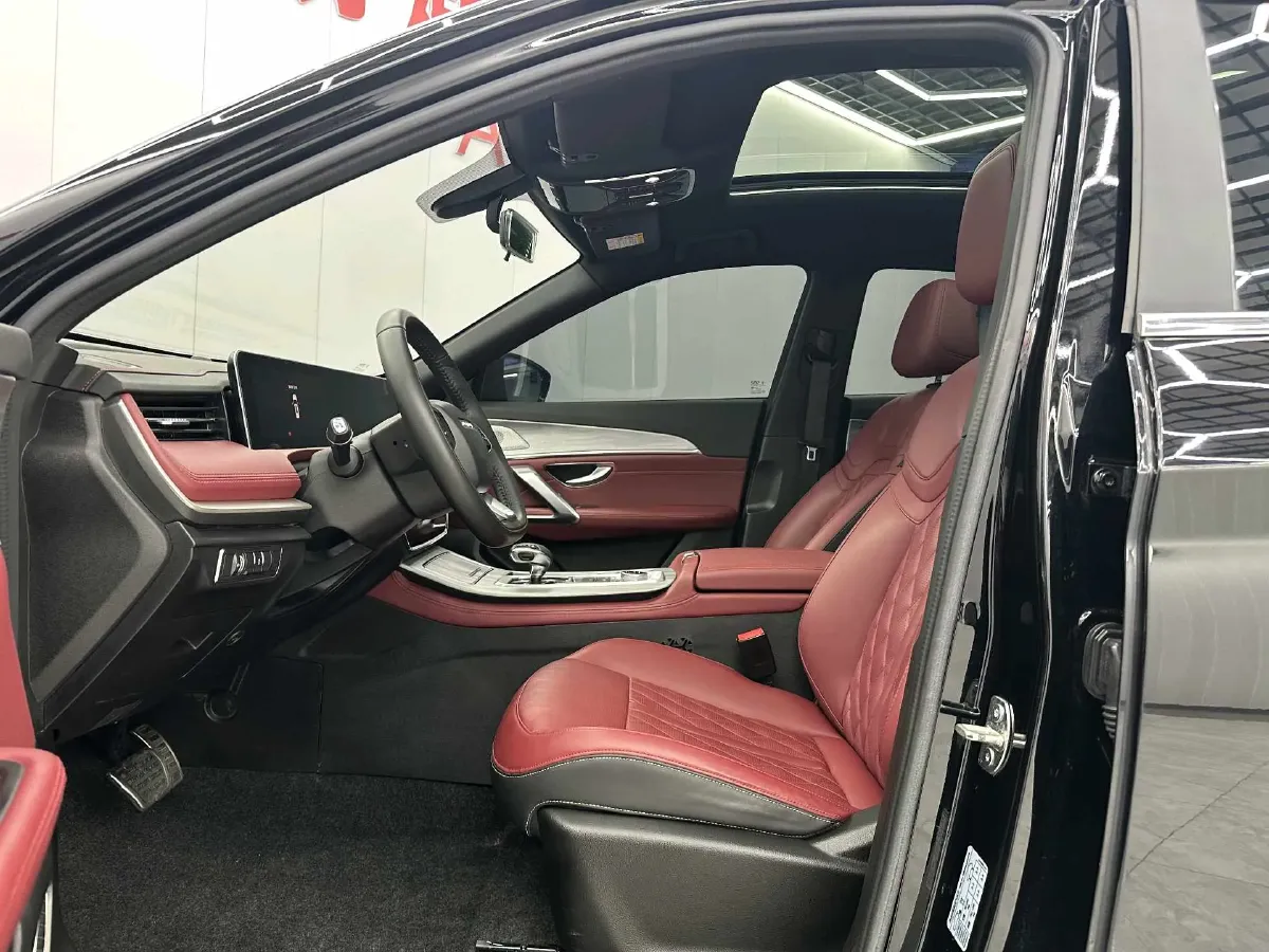 2023 ChangAn Oshan X7 Plus 1.5T 188HP L4 7DCT,autocango,china used car exporter,china ev exporter,chinese used car exporter,chinese used ev exporter