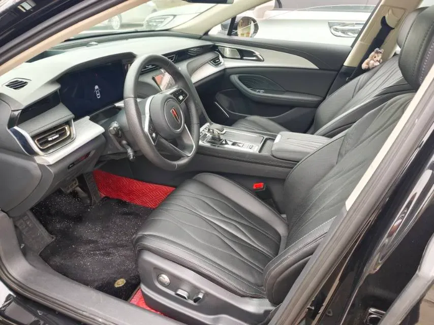 2025 HongQi H5 2.0T 224HP L4 8AT,autocango,china used car exporter,china ev exporter,chinese used car exporter,chinese used ev exporter