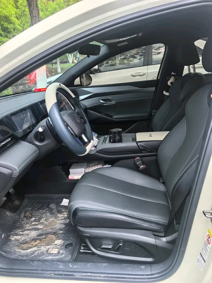 2025 BYD QinL BEV,autocango,china used car exporter,china ev exporter,chinese used car exporter,chinese used ev exporter