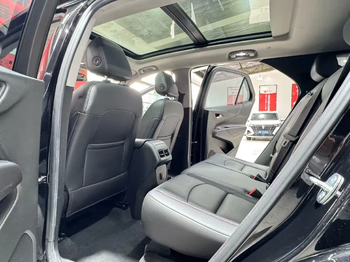 2019 Chevrolet Equinox 2.0T 260HP L4 9AT,autocango,china used car exporter,china ev exporter,chinese used car exporter,chinese used ev exporter