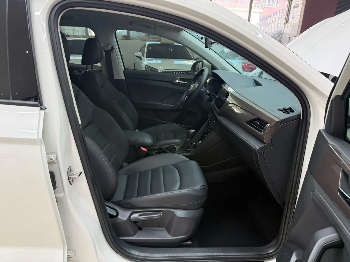 2022 Ford Transit 2.0T 202HP L4 6AT,autocango,china used car exporter,china ev exporter,chinese used car exporter,chinese used ev exporter