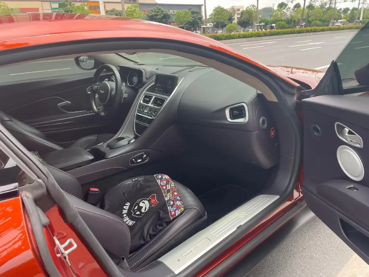 2020 Aston Martin DB11 4.0T 510HP V8 8AT,autocango,china used car exporter,china ev exporter,chinese used car exporter,chinese used ev exporter