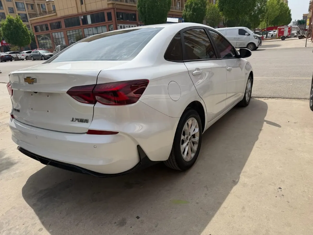 2023 Chevrolet Monza 1.5L 113HP L4 6DCT,autocango,china used car exporter,china ev exporter,chinese used car exporter,chinese used ev exporter