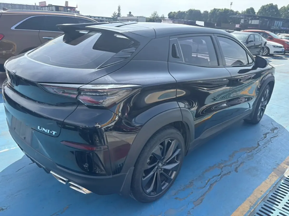 2020 ChangAn UNI-T 1.5T 180HP L4 7DCT,autocango,china used car exporter,china ev exporter,chinese used car exporter,chinese used ev exporter