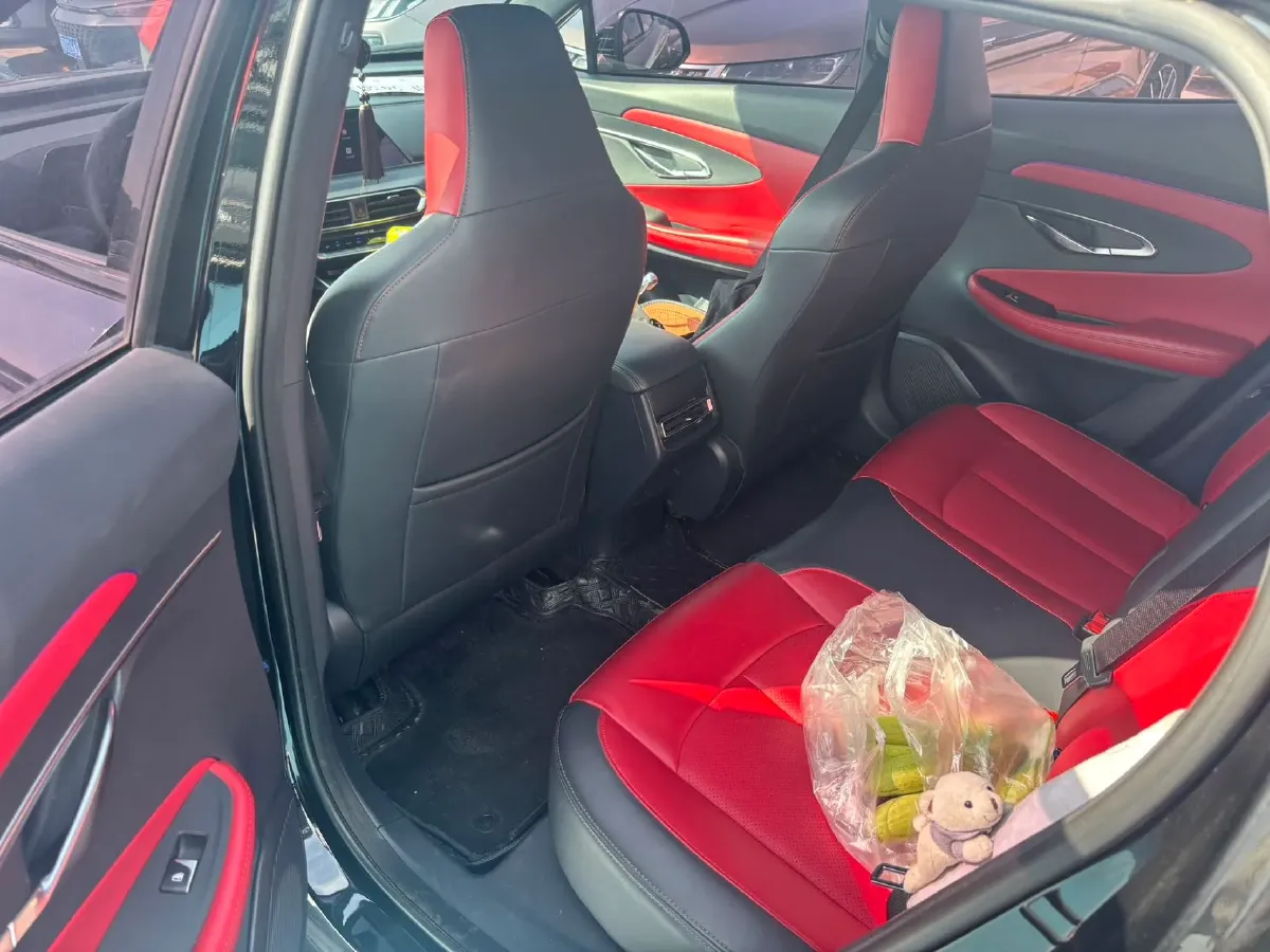 2020 ChangAn UNI-T 1.5T 180HP L4 7DCT,autocango,china used car exporter,china ev exporter,chinese used car exporter,chinese used ev exporter