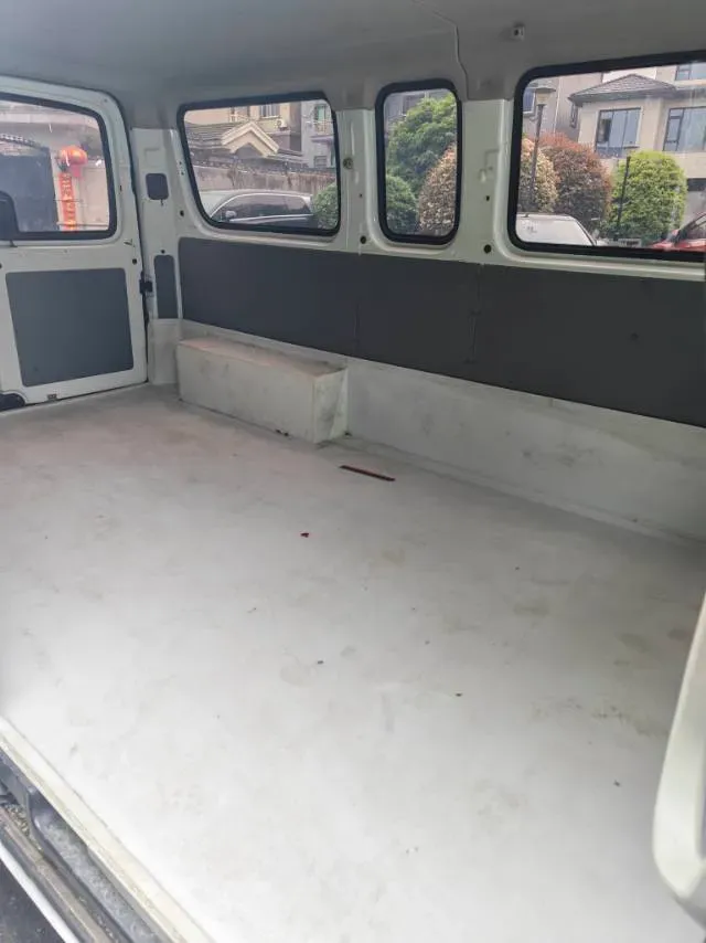 2021 MAXUS XinTu V80 2.0T 127HP L4 6MT,autocango,china used car exporter,china ev exporter,chinese used car exporter,chinese used ev exporter