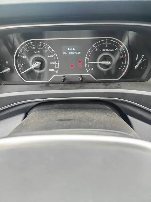 2021 MAXUS XinTu V80 2.0T 127HP L4 6MT,autocango,china used car exporter,china ev exporter,chinese used car exporter,chinese used ev exporter