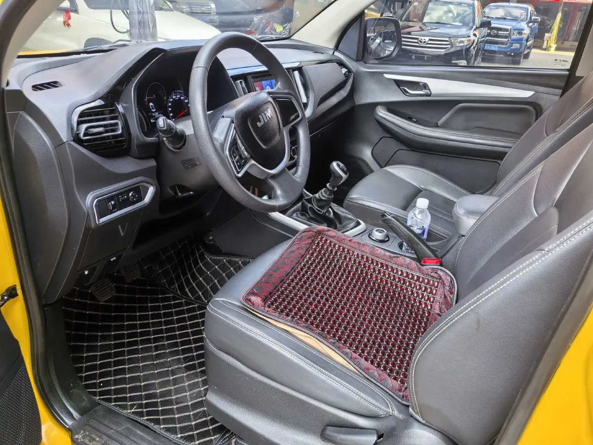 2023 Isuzu RE-MAX Jim 2.5T 143HP L4 6MT,autocango,china used car exporter,china ev exporter,chinese used car exporter,chinese used ev exporter