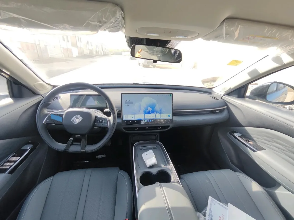 2025 ARCFOX T1 BEV,autocango,china used car exporter,china ev exporter,chinese used car exporter,chinese used ev exporter