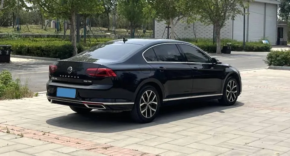 2020 Volkswagen Magotan 2.0T 186HP L4 7DCT,autocango,china used car exporter,china ev exporter,chinese used car exporter,chinese used ev exporter