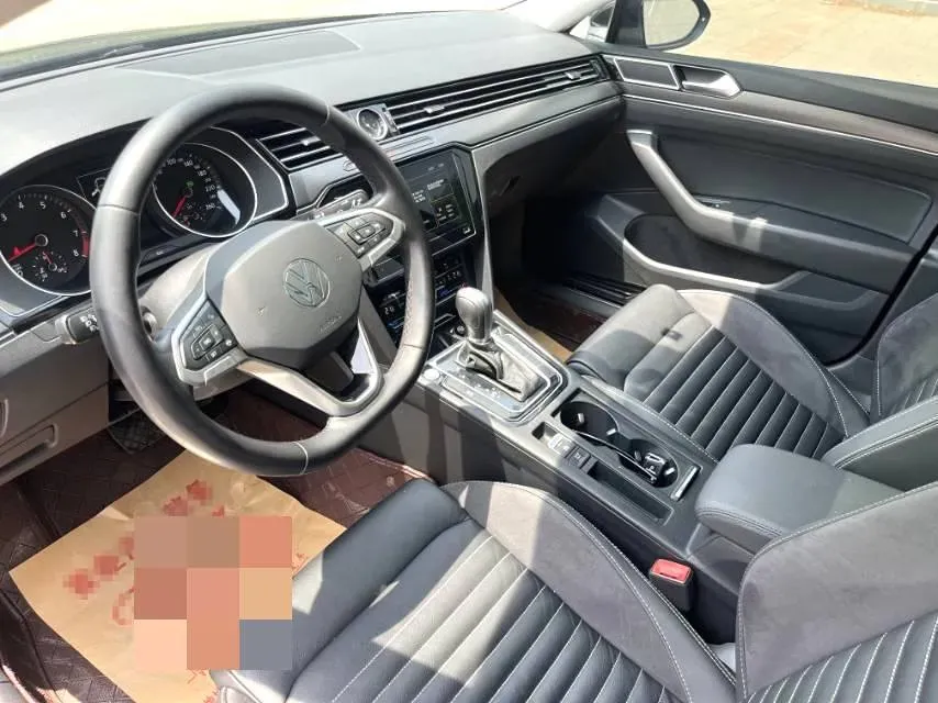 2020 Volkswagen Magotan 2.0T 186HP L4 7DCT,autocango,china used car exporter,china ev exporter,chinese used car exporter,chinese used ev exporter