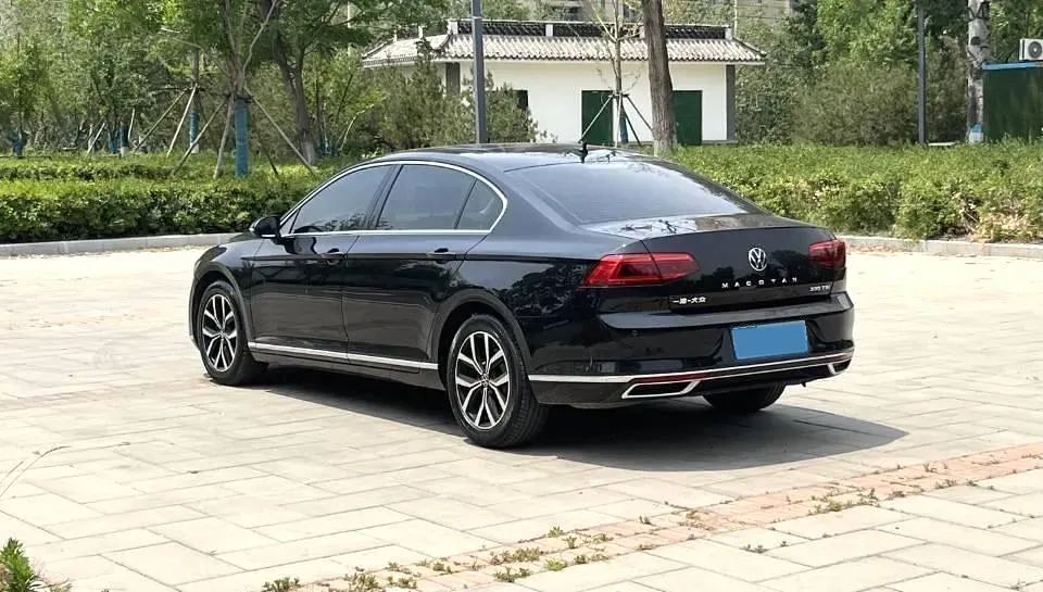 2020 Volkswagen Magotan 2.0T 186HP L4 7DCT,autocango,china used car exporter,china ev exporter,chinese used car exporter,chinese used ev exporter