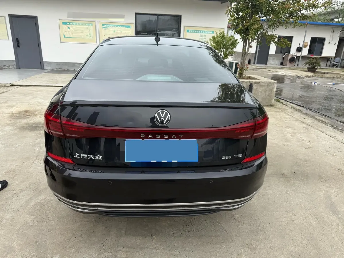 2023 Volkswagen Passat 2.0T 186HP L4 7DCT,autocango,china used car exporter,china ev exporter,chinese used car exporter,chinese used ev exporter