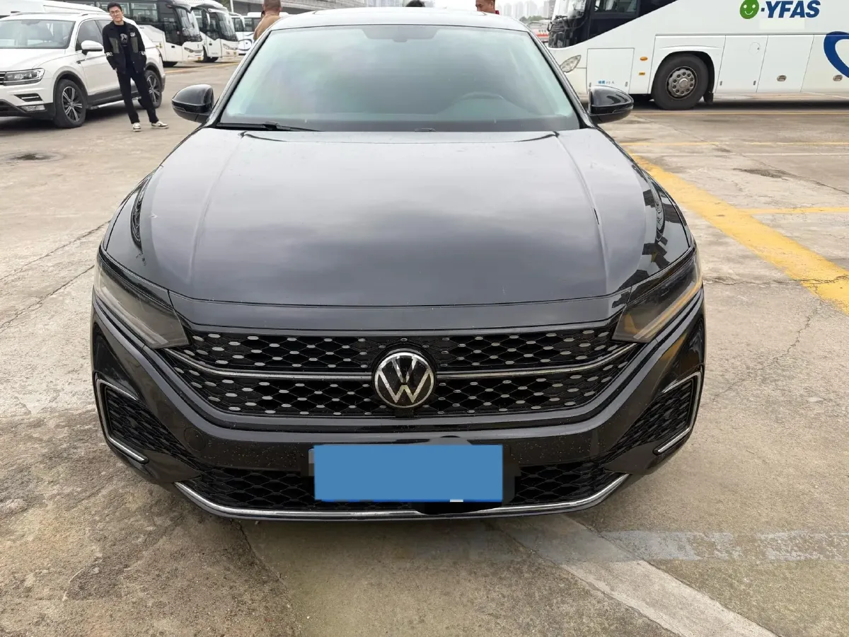 2023 Volkswagen Passat 2.0T 186HP L4 7DCT,autocango,china used car exporter,china ev exporter,chinese used car exporter,chinese used ev exporter