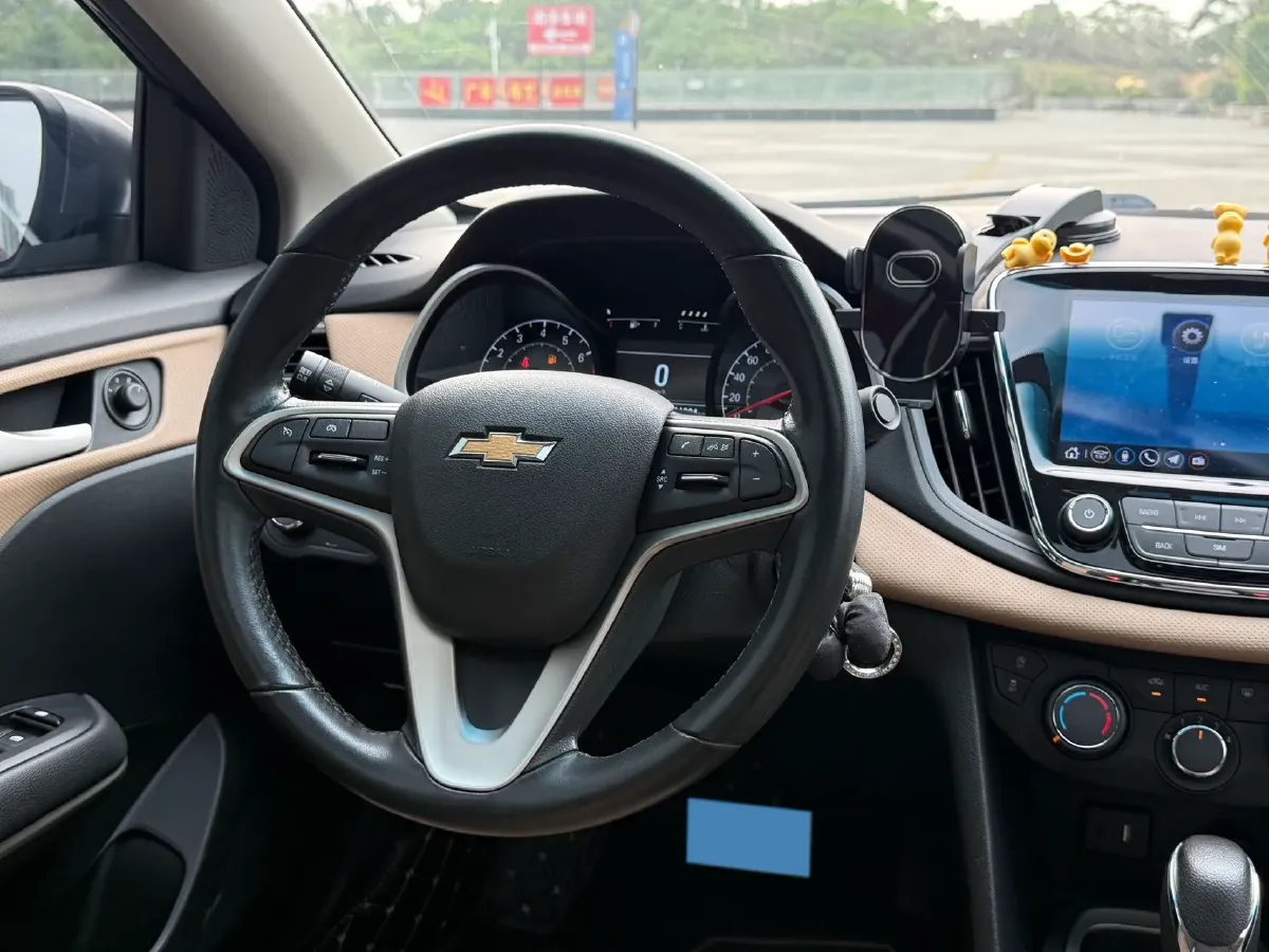 2022 Chevrolet Monza 1.5L 113HP L4 6AT,autocango,china used car exporter,china ev exporter,chinese used car exporter,chinese used ev exporter
